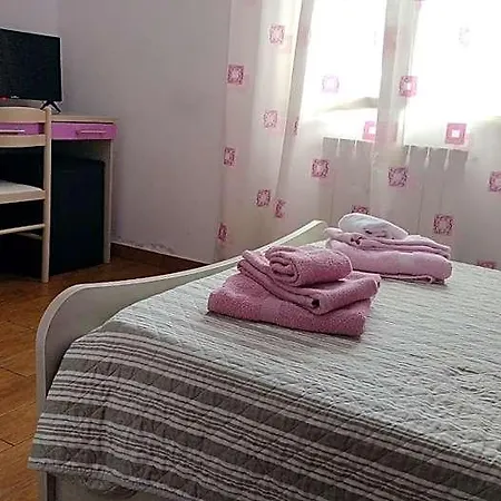 Max Bed & Breakfast 4*