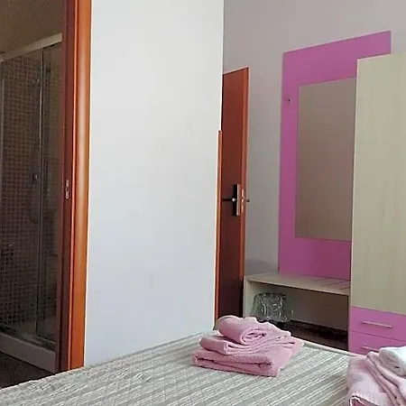 Max Bed & Breakfast 4*